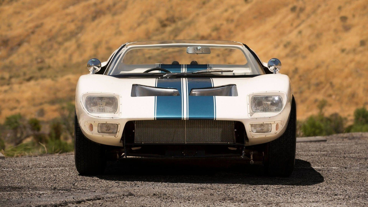 1965 Ford GT40 Roadster prototipi