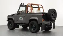 Land Rover Defender by Startech