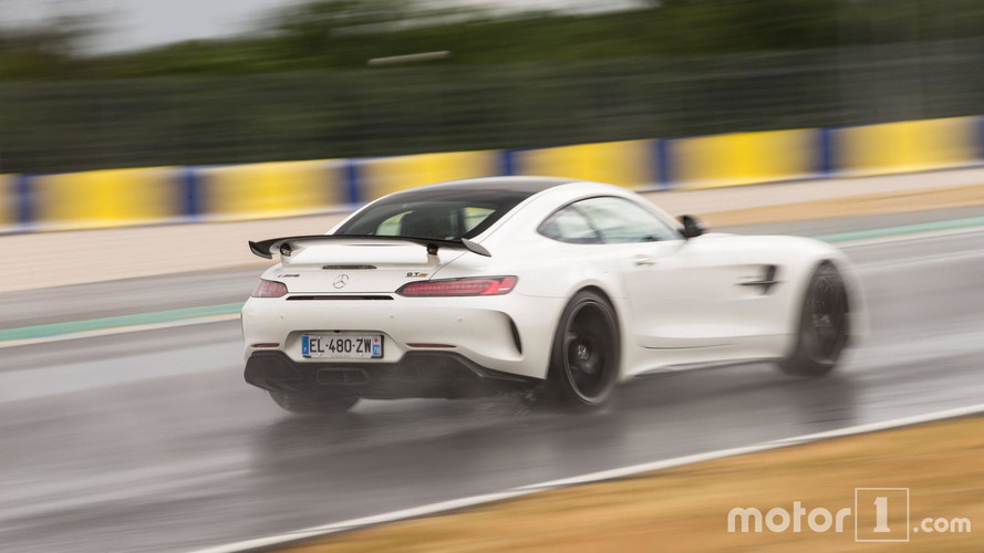 Mercedes-AMG GT R