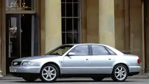 Audi A8 D2