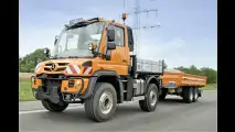 Neuer Mercedes Unimog U 323