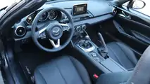 2017 Mazda MX-5 Miata RF: İlk Sürüş