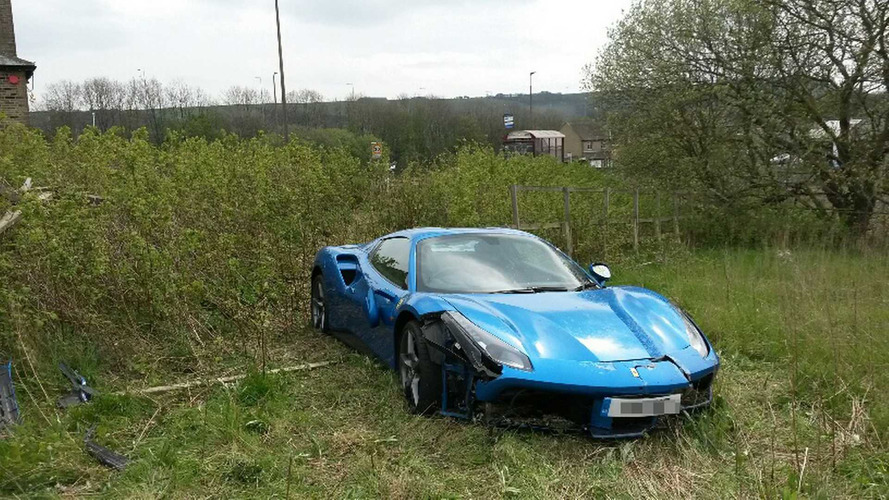 Ferrari 488 Spider crash