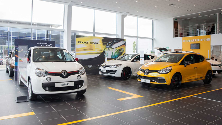 Up to half of UK car dealerships expected to close by 2025