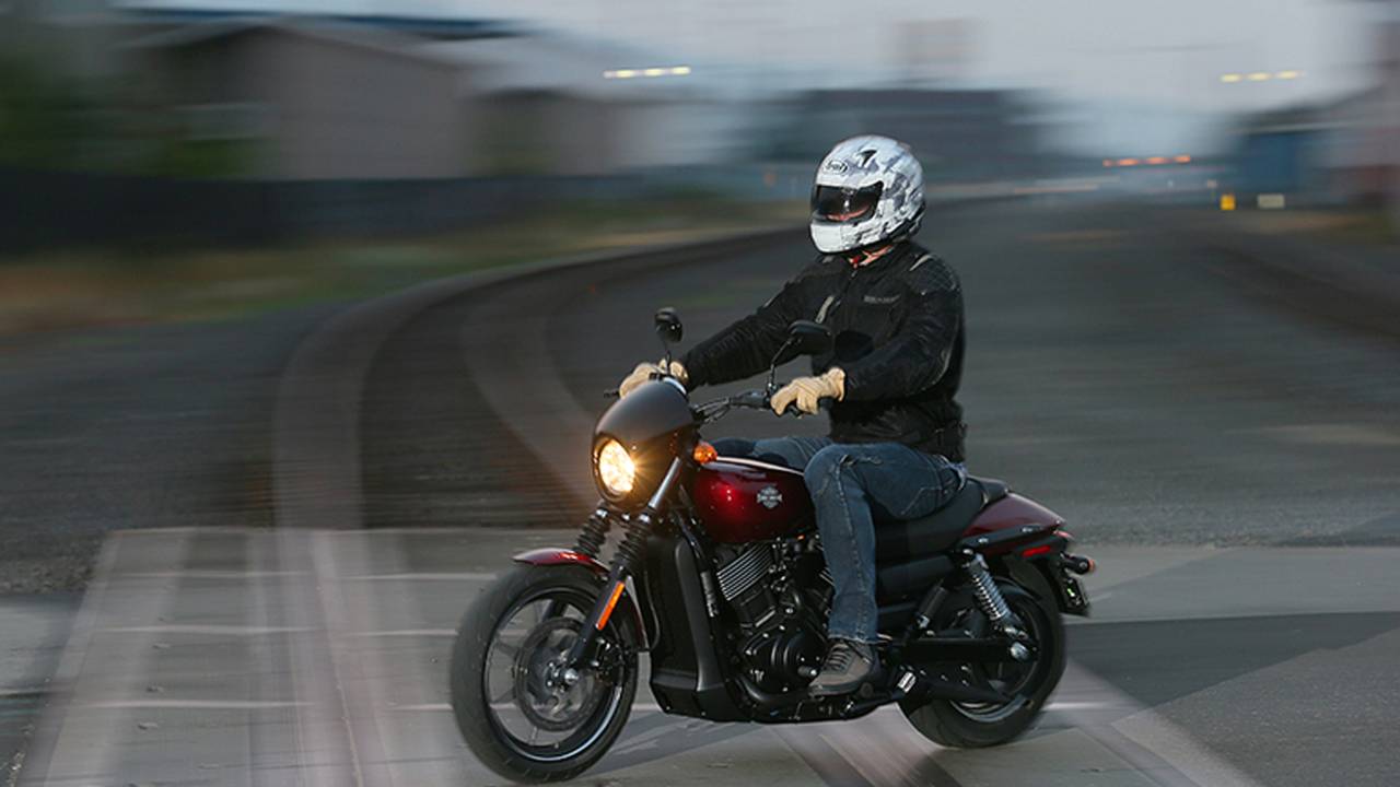 Riding the 2016 Harley-Davidson Sportster Forty-Eight and Street 750