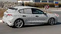 Ford Focus ST / RS spy photo