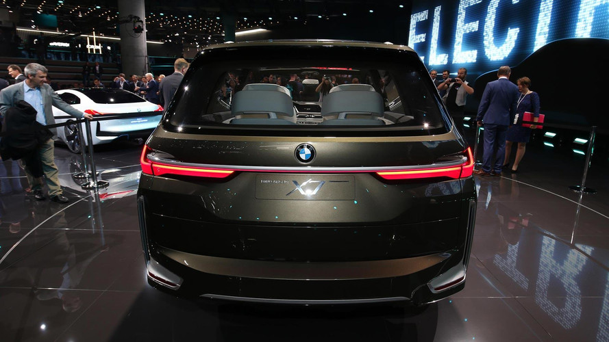 BMW Concept X7 live images