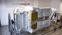 La Peugeot 306 Maxi en phase d'assemblage dans les ateliers du Sébastien Loeb Racing