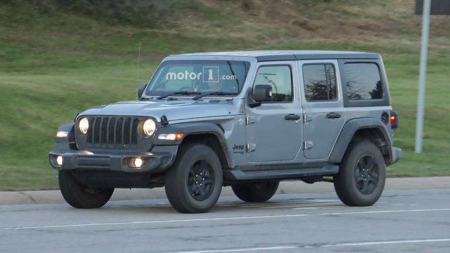 2018 Jeep Wrangler ailesi casus fotoğrafları