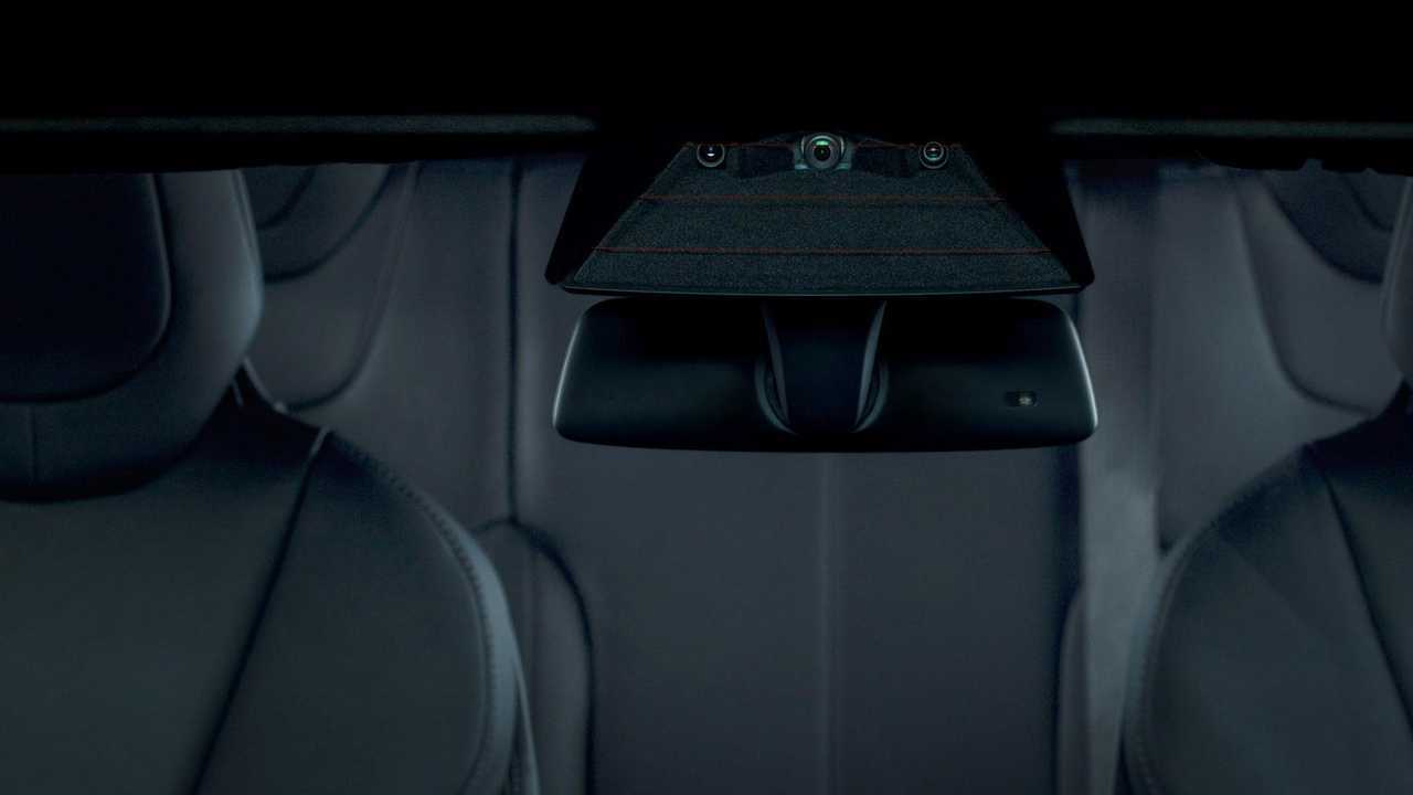 Tesla Autopilot photos officielles
