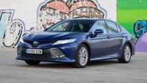 Toyota Camry Hybrid 220H, prueba