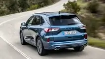 Ford Kuga ST-Line X Plug-In Hybrid (2020) On Location