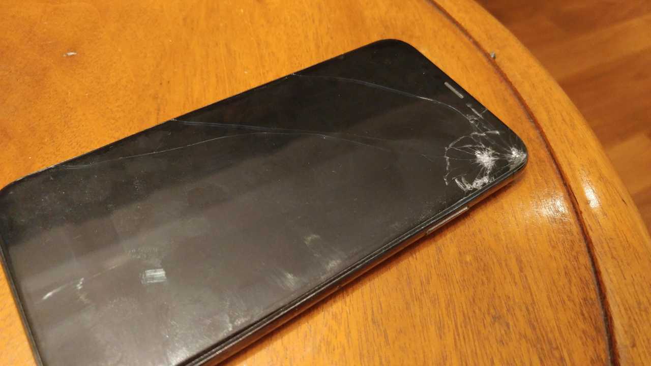 Cybertruck Fix iPhone