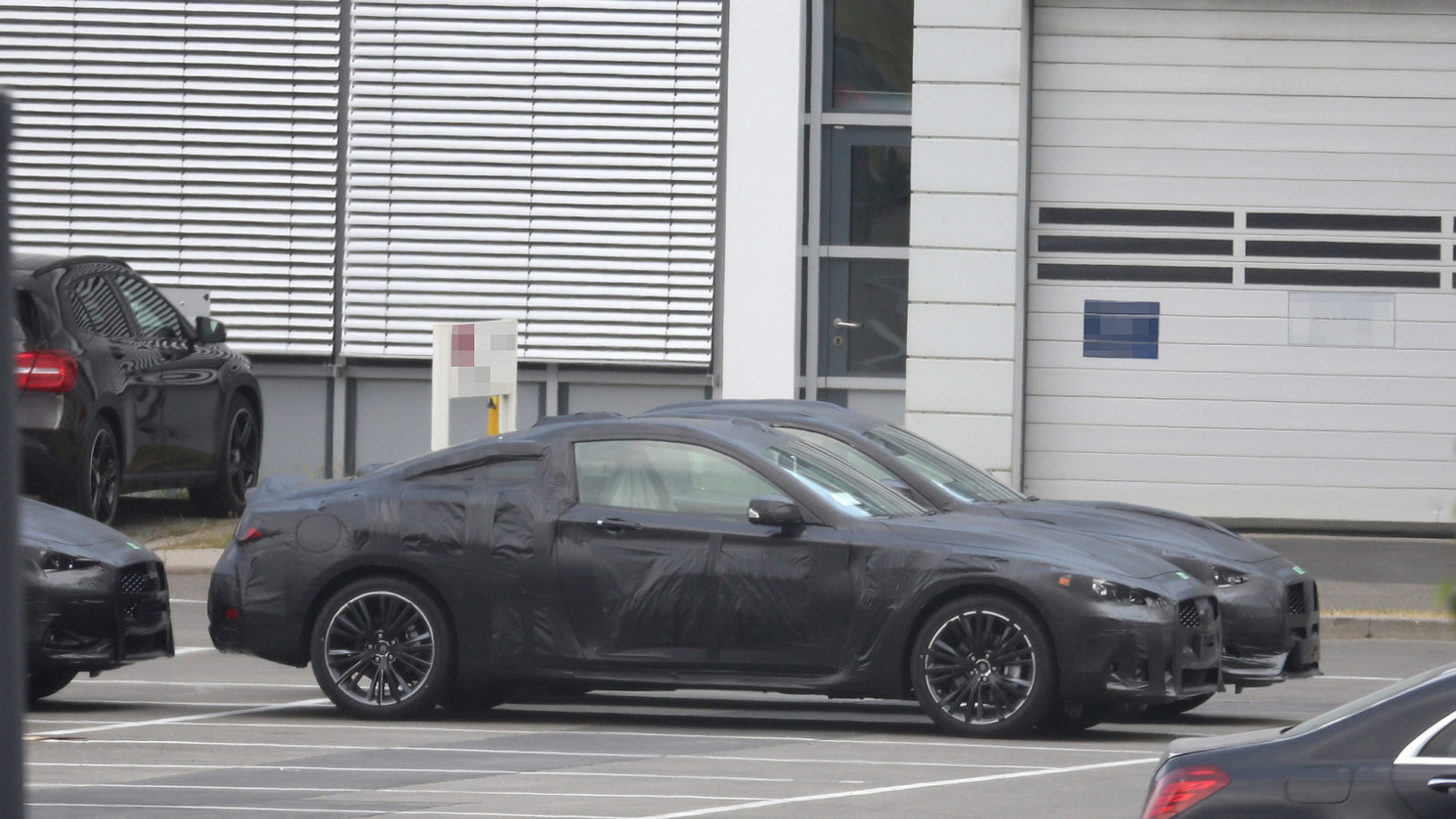 2017 Infiniti Q60 Coupe Spied For The First Time