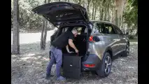 Peugeot 5008, un abitacolo a prova di 