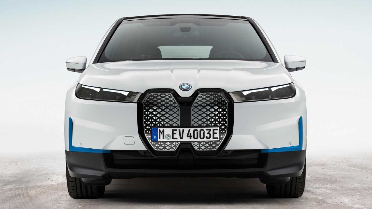 BMW iX (2021)