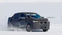 Un misterioso prototipo Fiat berlina sulla neve