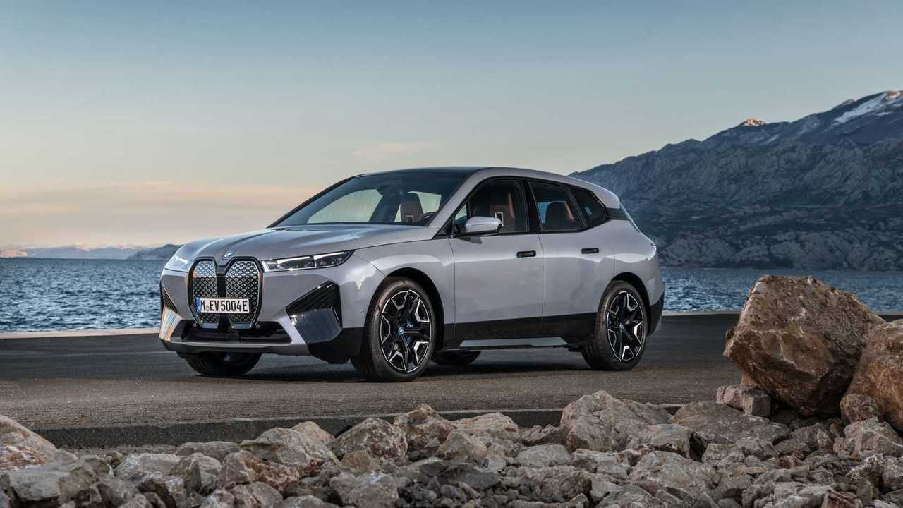 BMW iX xDrive50 (2021)