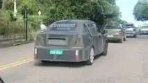 Fiat Fastback (2023) als Erlkönig