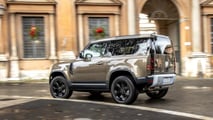 Land Rover Defender 90 (2025), la sfida di parcheggio