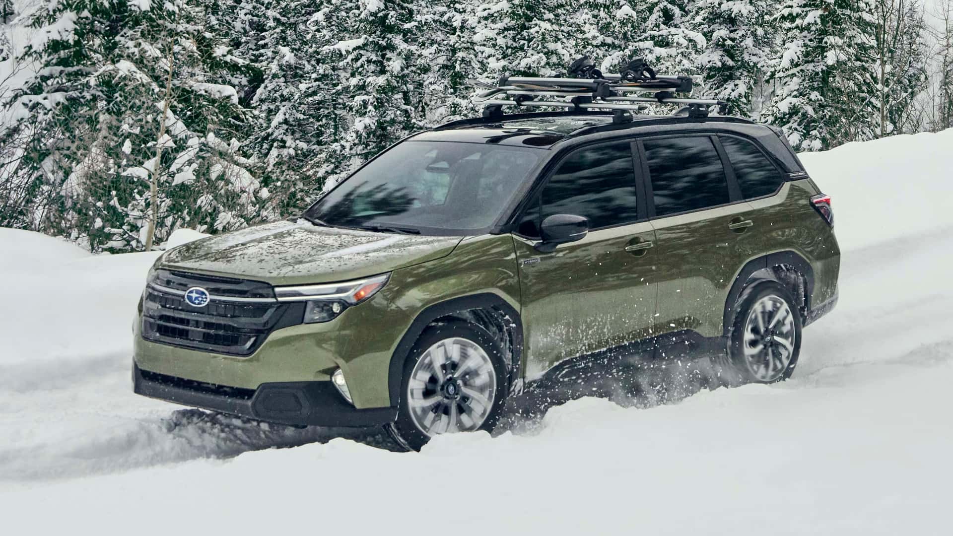 https://cdn.motor1.com/images/mgl/bg1pl6/s1/2025-subaru-forester-hybrid.jpg