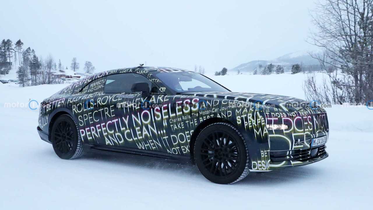 Rolls-Royce Spectre als Erlkönig