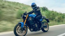 2022 Yamaha XSR900 - Blue - Left Side - Action