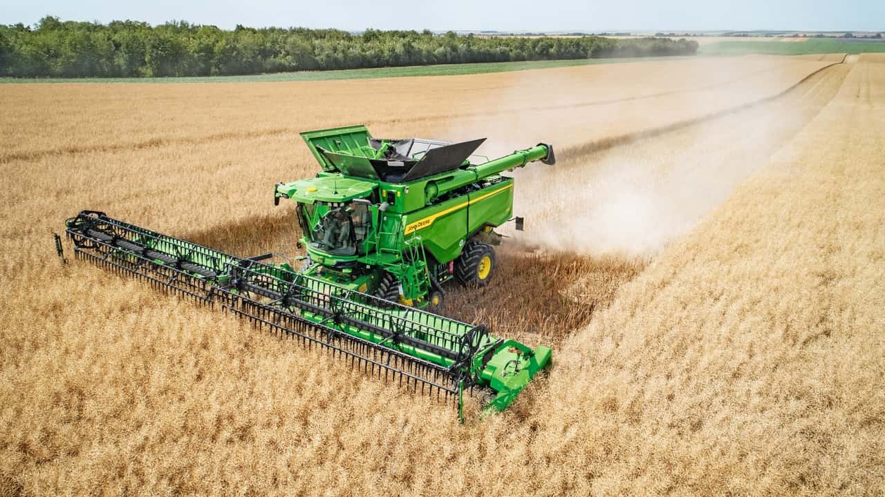 John Deere; nuove Mietitrebbie S7 per il 2024