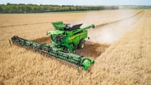 John Deere; nuove Mietitrebbie S7 per il 2024