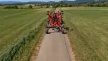 Kuhn: andanatore a doppio rotore con posa centrale  GA 8131 CL