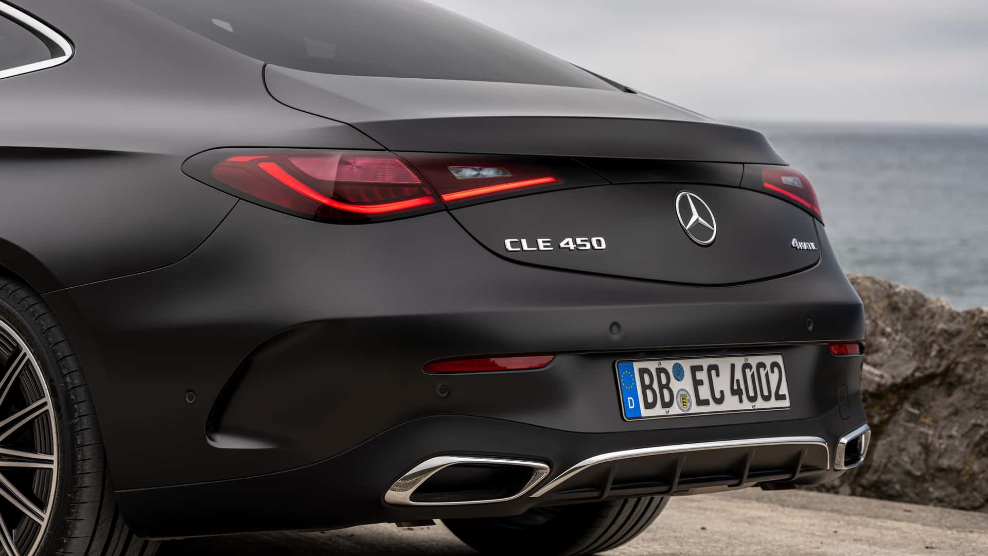 https://cdn.motor1.com/images/mgl/bgEgMl/s1/2024-mercedes-benz-cle-class-exterior-rear-end.jpg
