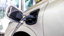 Honda ZR-V and Honda CR-V: full hybrid and plug-in hybrids