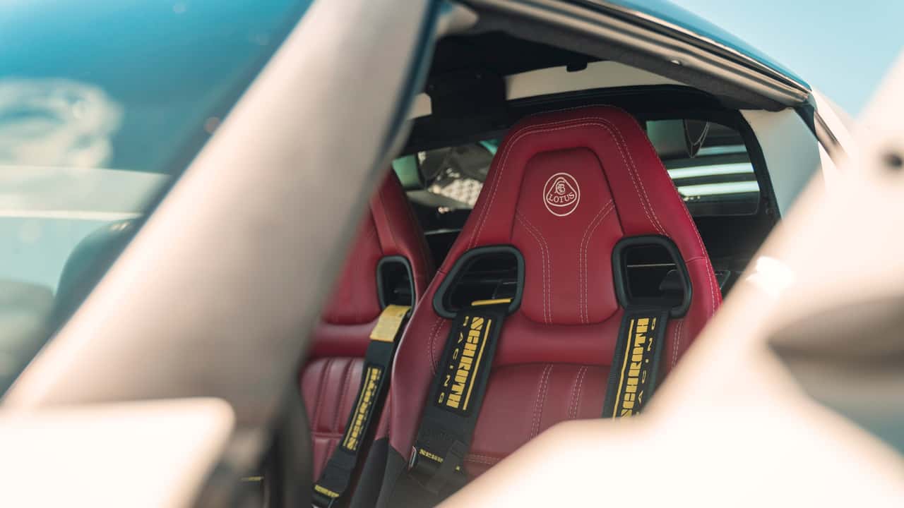 EXIGE INTERIOR-02