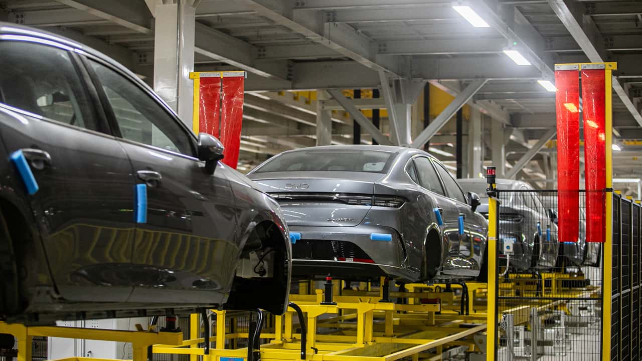 BYD - produção na fábrica de Camaçari (BA)