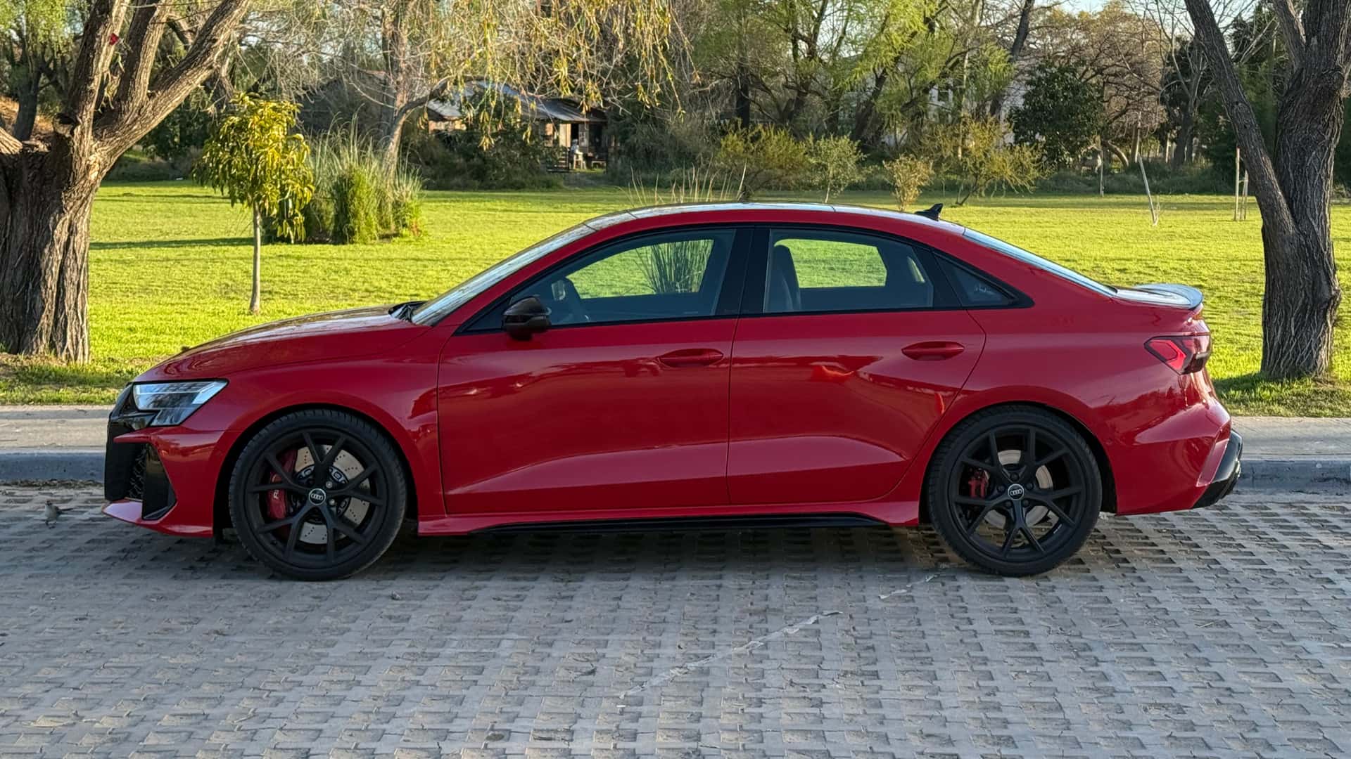 en-el-garage-de-motor1-audi-rs3-sedan-20