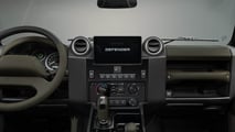 Land Rover Classic Defender con verniciatura Octa