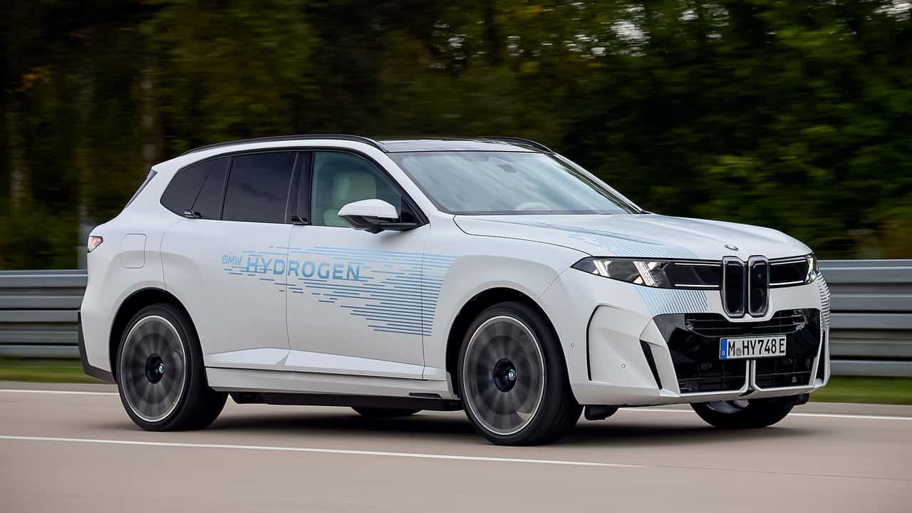 BMW iX5 Hydrogen (2026)