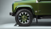 Land Rover Classic Defender V8 (2026) in Spectral Green