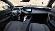 Peugeot 408 Plug-In Hybrid (2026), la prova su strada di Motor1.com