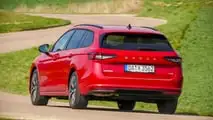 Skoda Superb Combi Sportline 4x4 2,0 TDI (2026) im Test