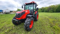 Zetor lancia la nuova Serie 5 con tre modelli da 102 a 122 CV: motori FPT Stage V, trasmissione 24F/24R PowerShift e cabina completa di serie su tutti