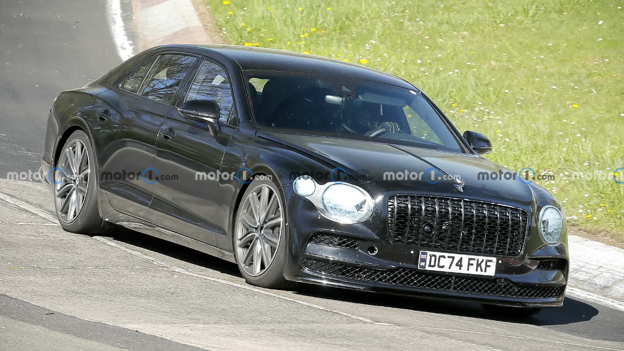 Bentley Flying Spur (2026) Erlkönig