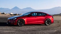 come cambia la super berlina elettrica americana 8 Tesla Model S 2023 (colore Ultra Red)