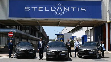 Alfa Romeo Tonale, le consegne dei primi 3 esemplari