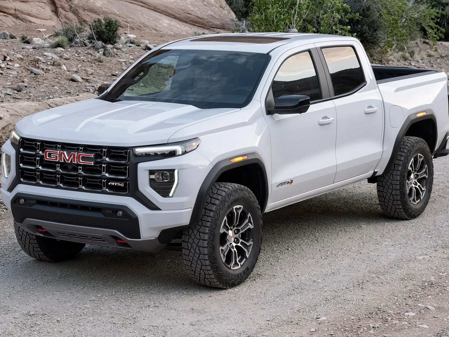 その他 cancam 4 APRlL 2023 2023 GMC Canyon Starts At $38,095, Much More Expensive Than