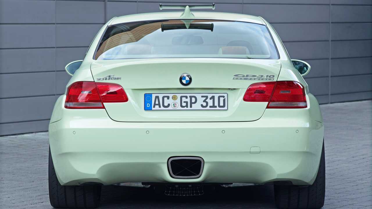 AC Schnitzer tarafından yeniden yorumlanan bu BMW, 4.5 saniyelik 0 - 100 km/sa hızlanması ile dünyanın en hızlı LPG otomobili!