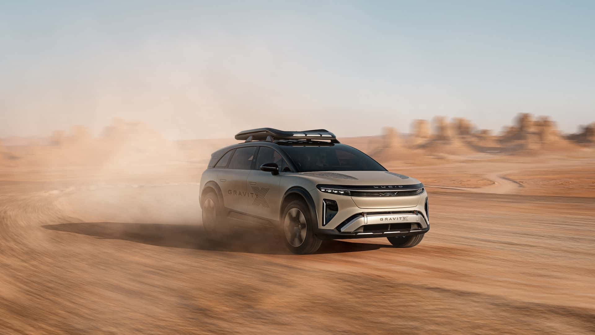 https://cdn.motor1.com/images/mgl/bgl08j/s1/lucid-gravity-x-concept.jpg
