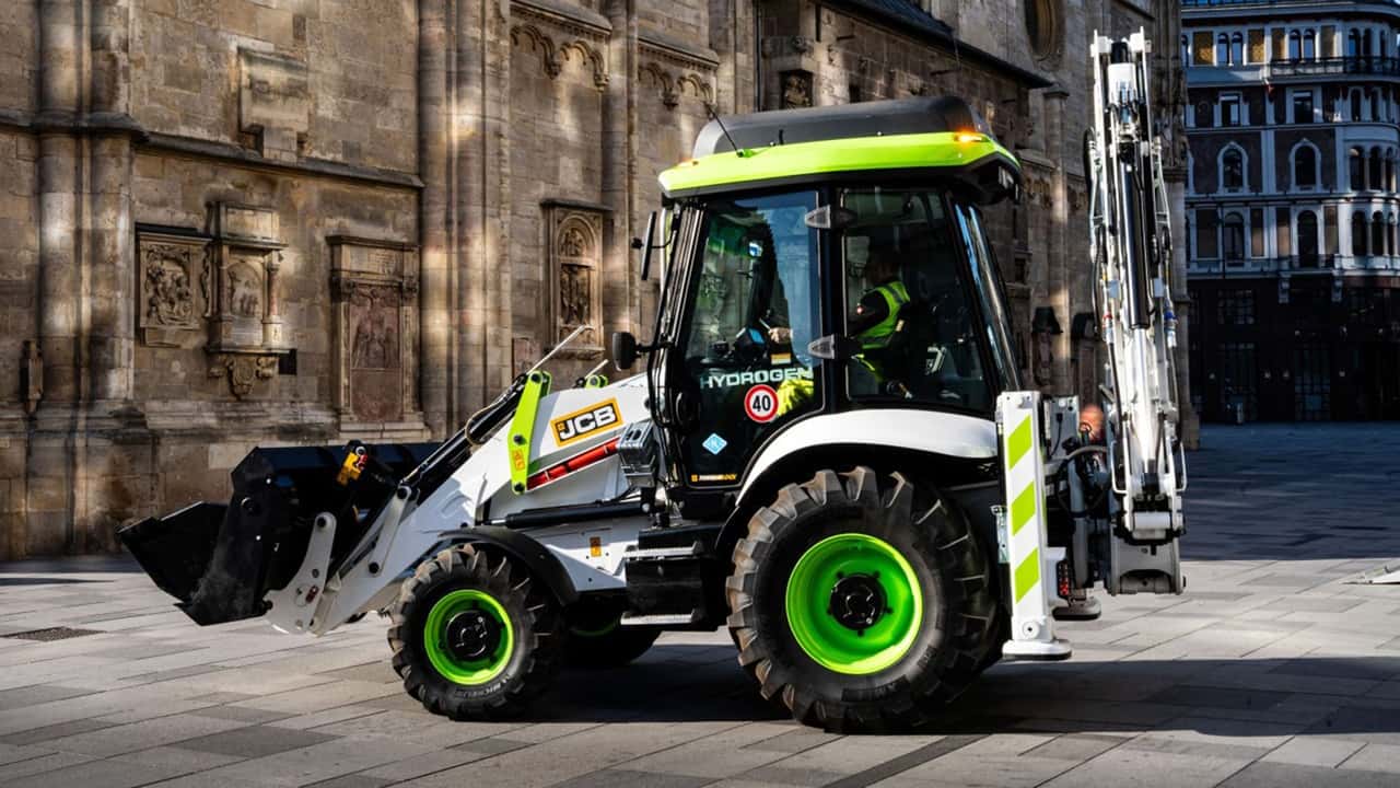 JCB conquista l'omologazione UE per il suo motore a idrogeno