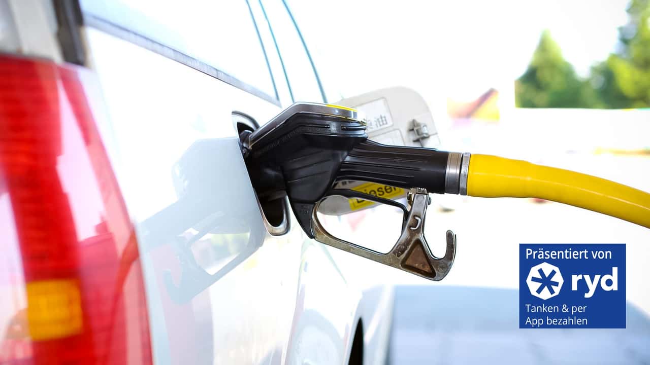Tanken Tankstelle Zapfpistole Spritpreise RYD