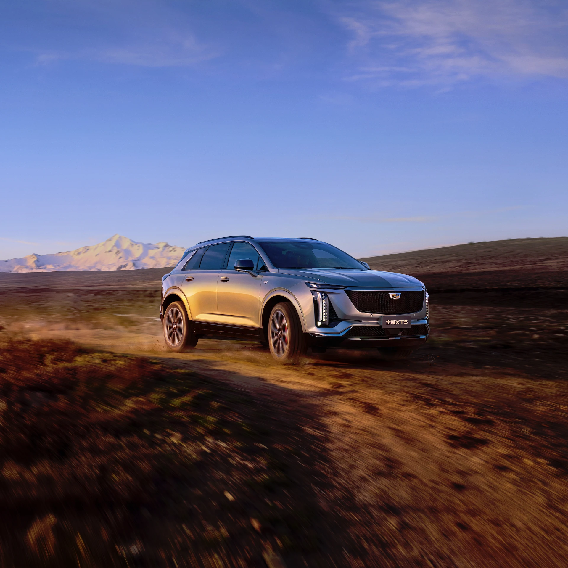 2025-cadillac-xt5-china.webp
